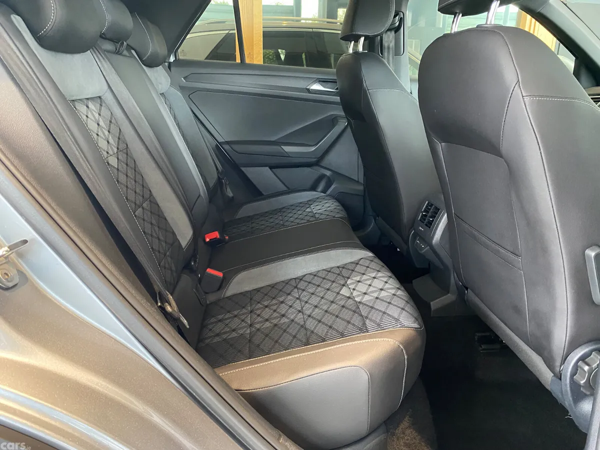 Volkswagen T-Roc SUV, Petrol, 2023, Grey