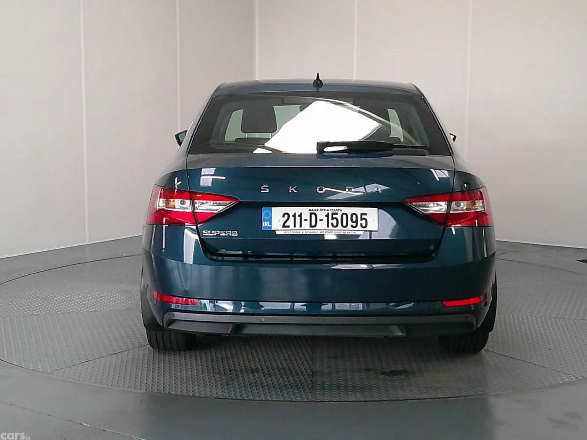 Skoda Superb Saloon, Diesel, 2021, Blue