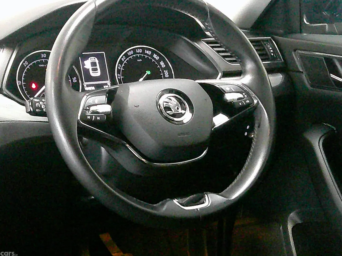 Skoda Superb Saloon, Diesel, 2021, Blue