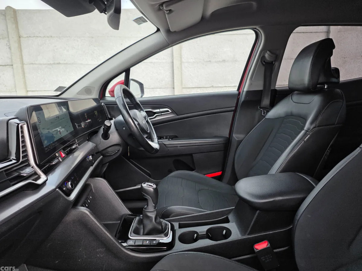 Kia Sportage SUV, Diesel, 2022, Red