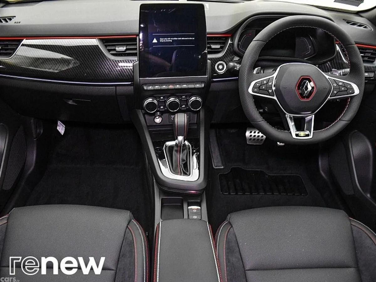 Renault Arkana SUV, Petrol, 2022, Red