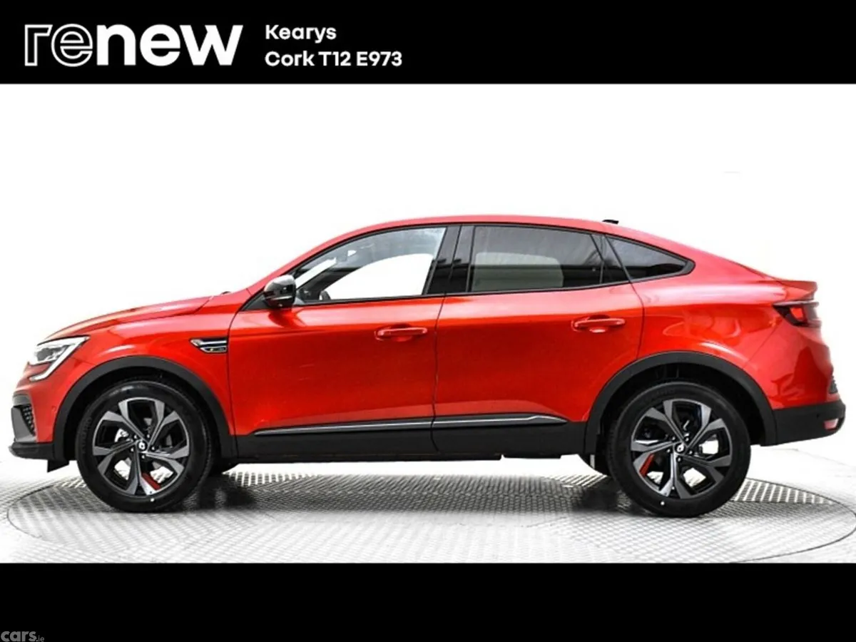 Renault Arkana SUV, Petrol, 2022, Red