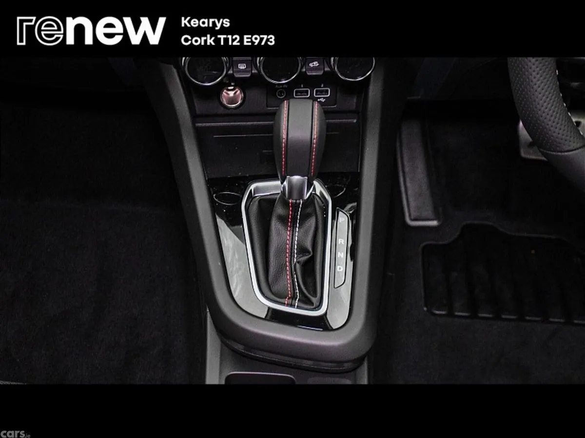 Renault Arkana SUV, Petrol, 2022, Red