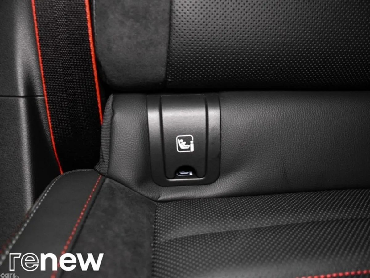 Renault Arkana SUV, Petrol, 2022, Red