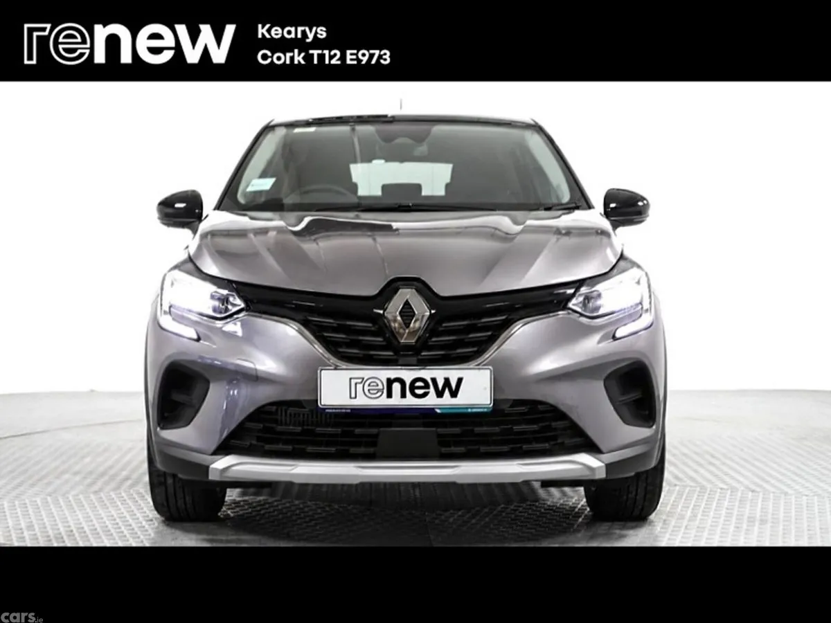 Renault Captur SUV, Petrol, 2023, Grey
