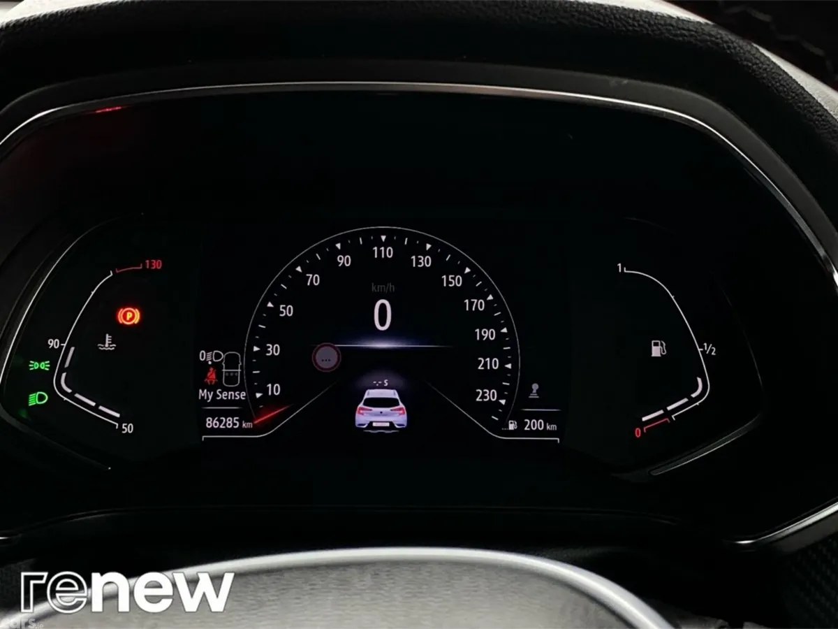 Renault Captur Hatchback, Petrol, 2022, White
