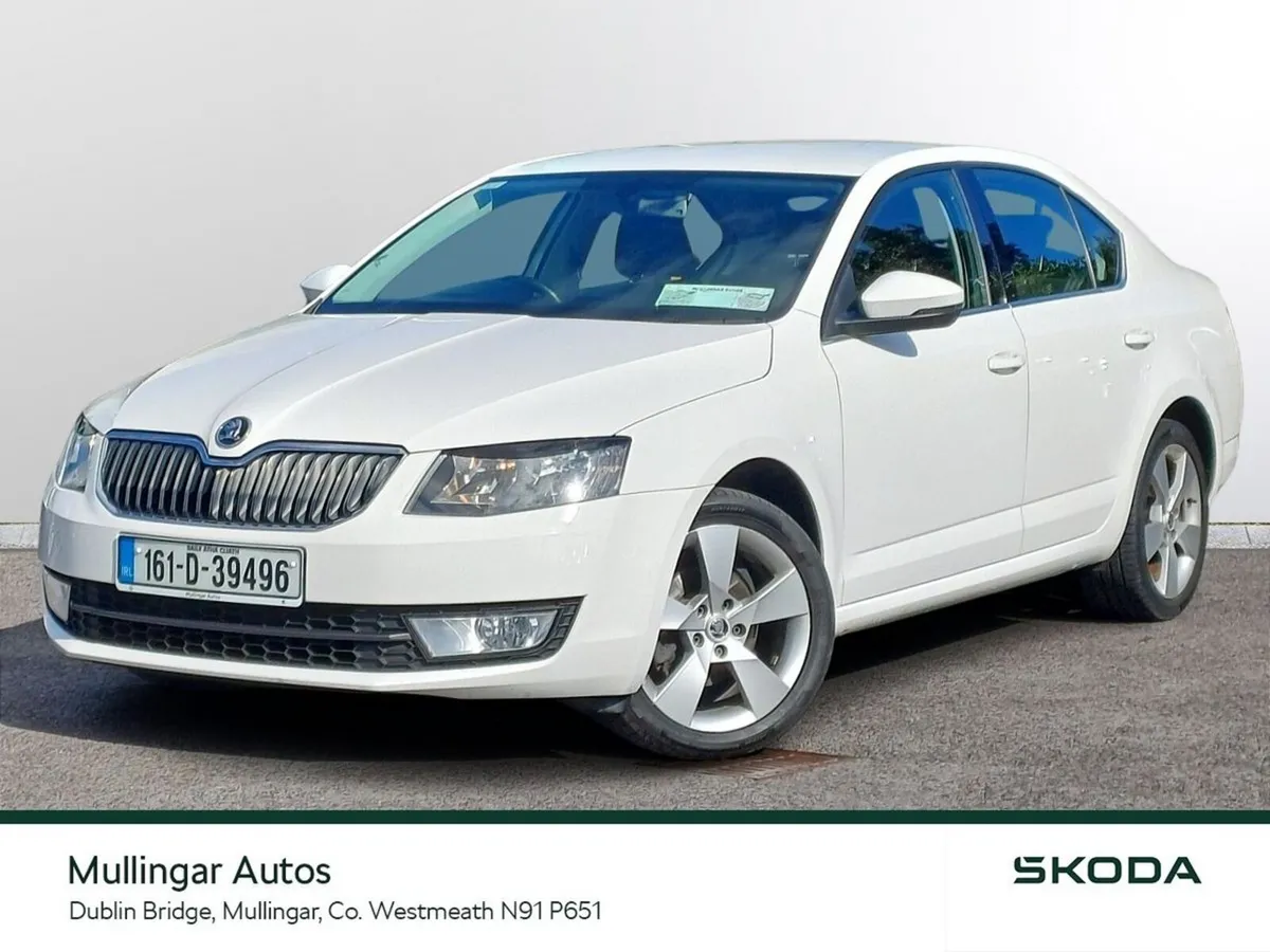 Skoda Octavia Saloon, Diesel, 2016, White