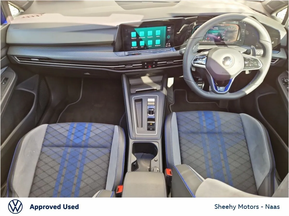 Volkswagen Golf Hatchback, Petrol, 2021, Blue