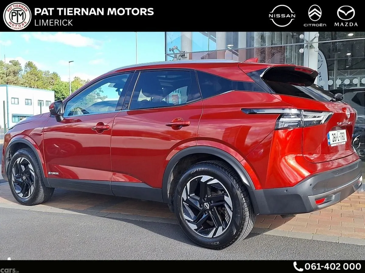 Nissan Qashqai MPV, Petrol Hybrid, 2026, Red