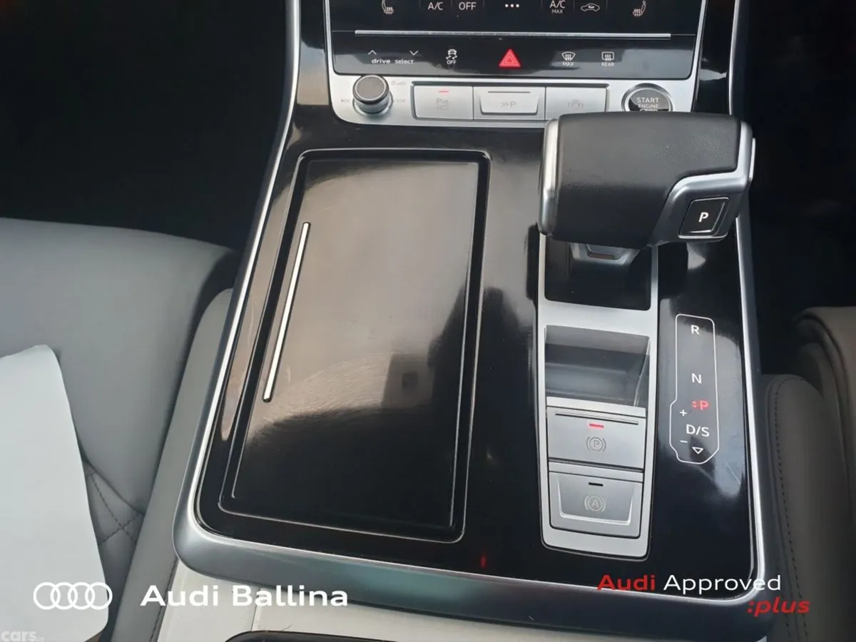 Audi Q8 Hatchback, Diesel, 2023, Grey