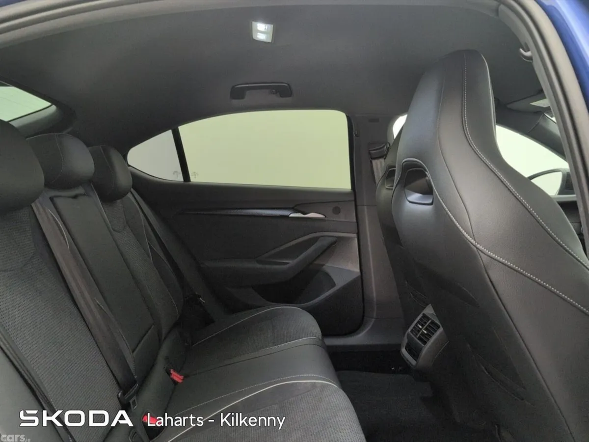 Skoda Superb Saloon, Diesel, 2026, Blue