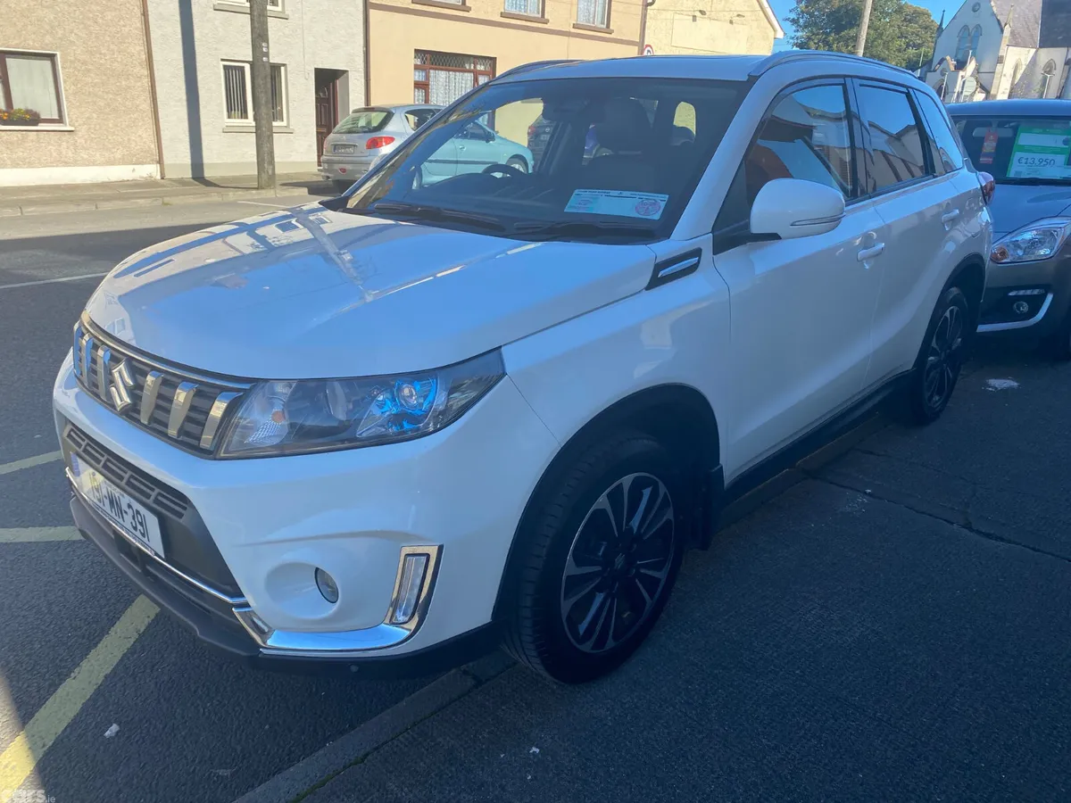 Suzuki Vitara SUV, Petrol, 2019, White