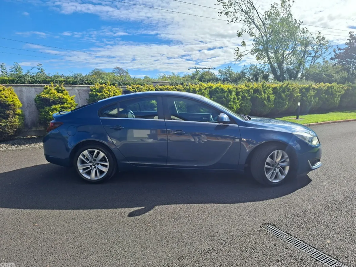 Opel Insignia Hatchback, Diesel, 2016, Blue