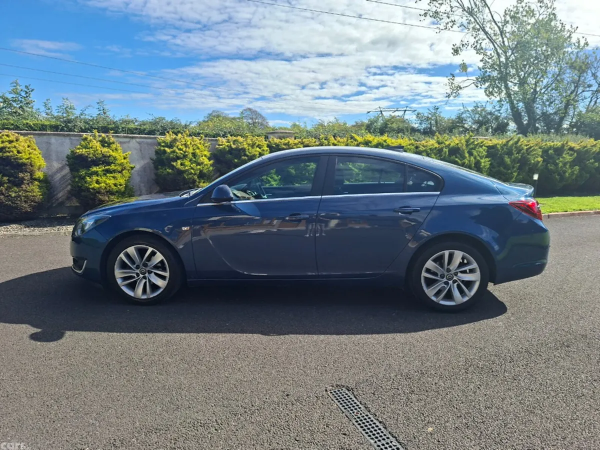 Opel Insignia Hatchback, Diesel, 2016, Blue
