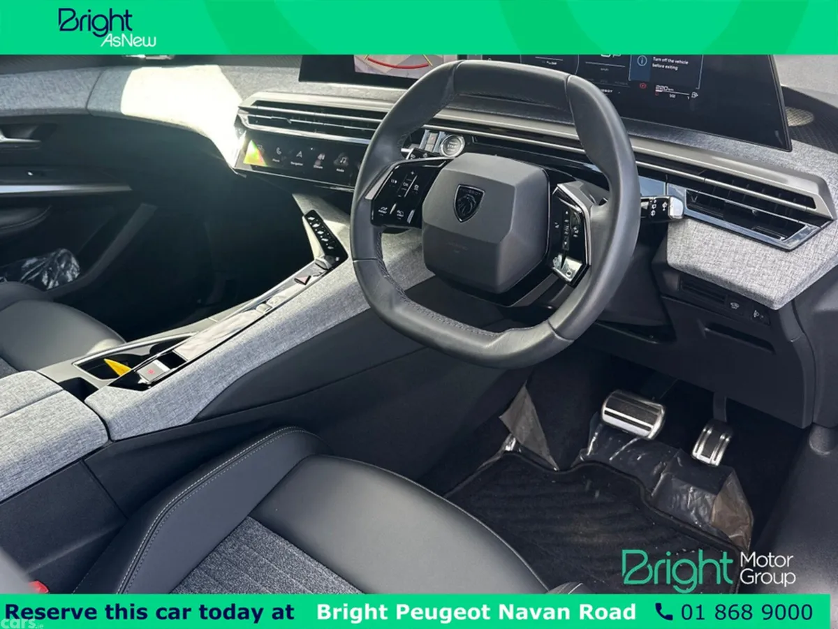 Peugeot 5008 MPV, Petrol, 2026, White