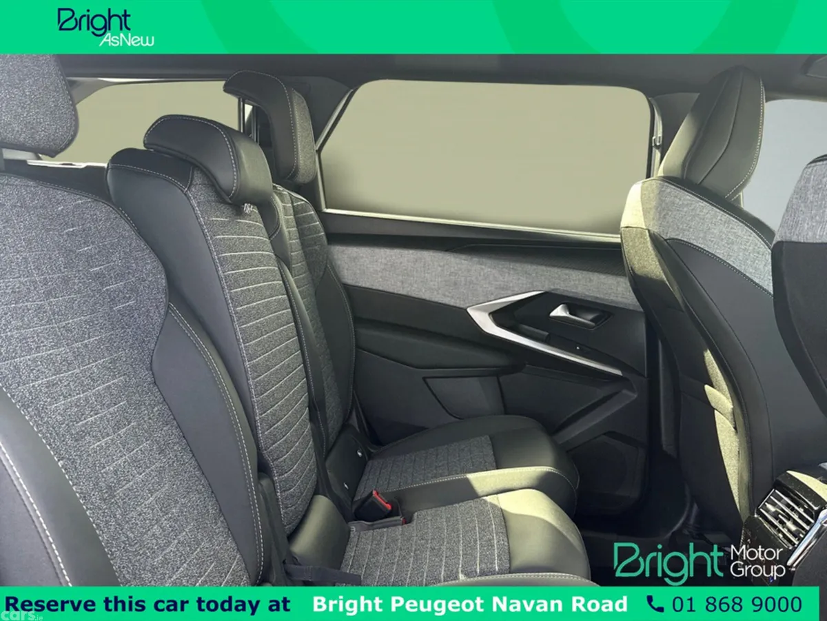 Peugeot 5008 MPV, Petrol, 2026, White