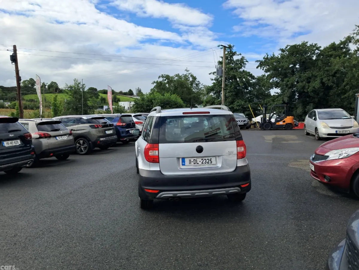 Skoda Yeti SUV, Diesel, 2011, Silver