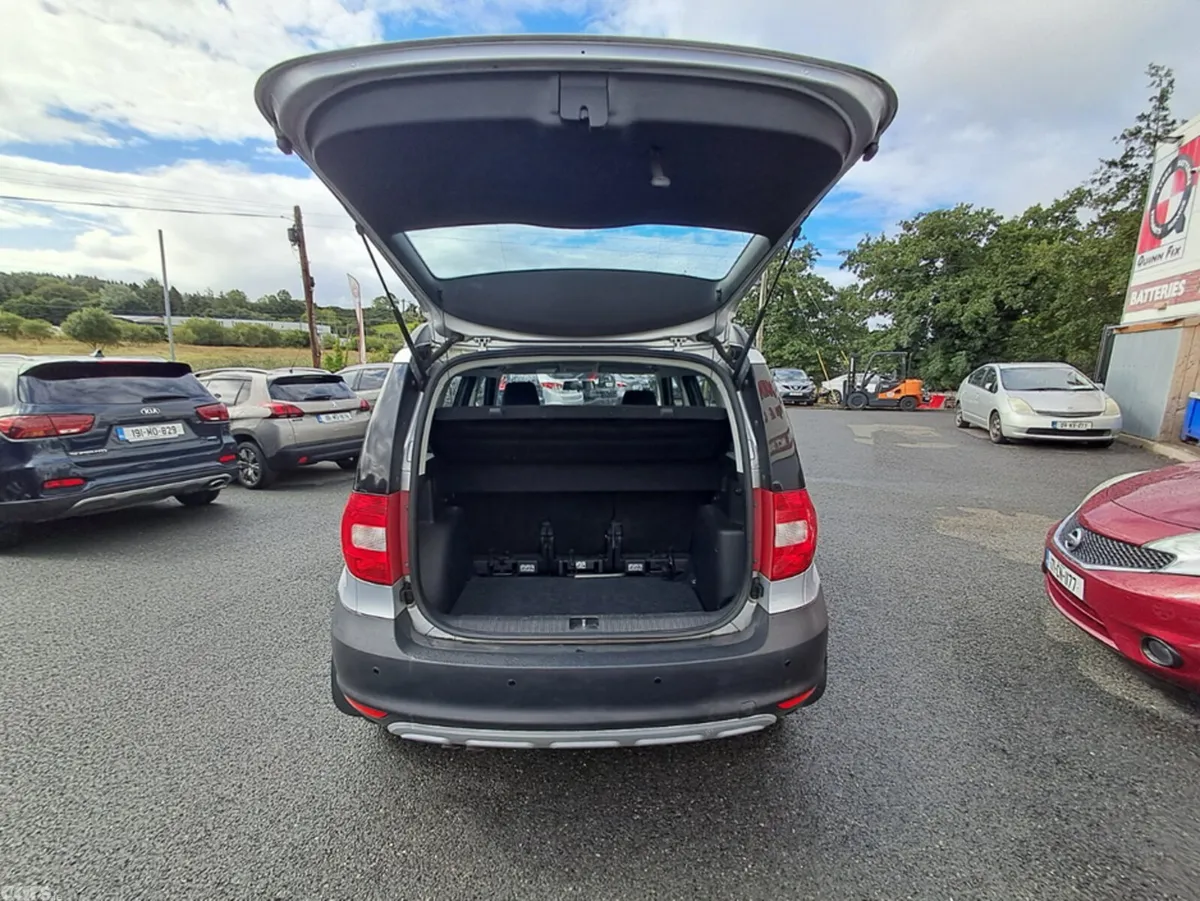 Skoda Yeti SUV, Diesel, 2011, Silver