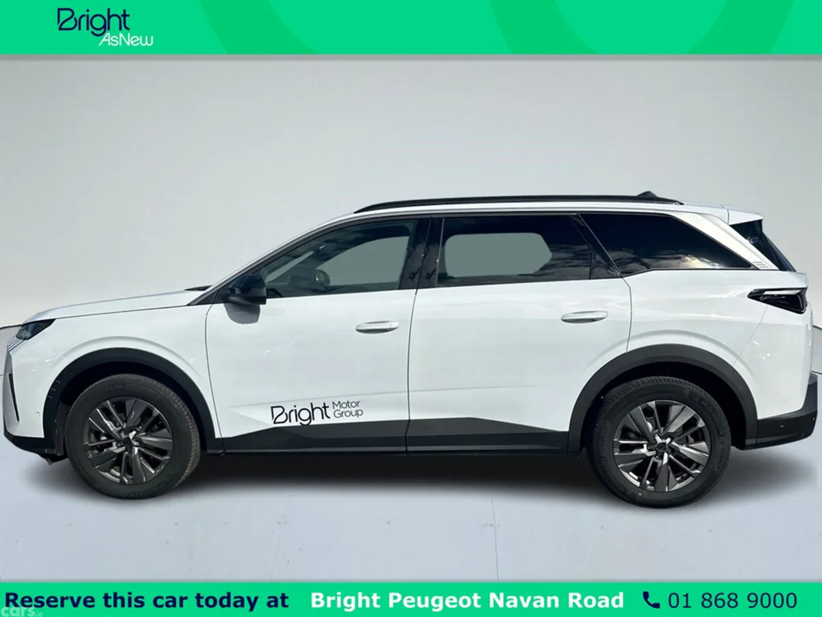 Peugeot 5008 MPV, Petrol, 2026, White