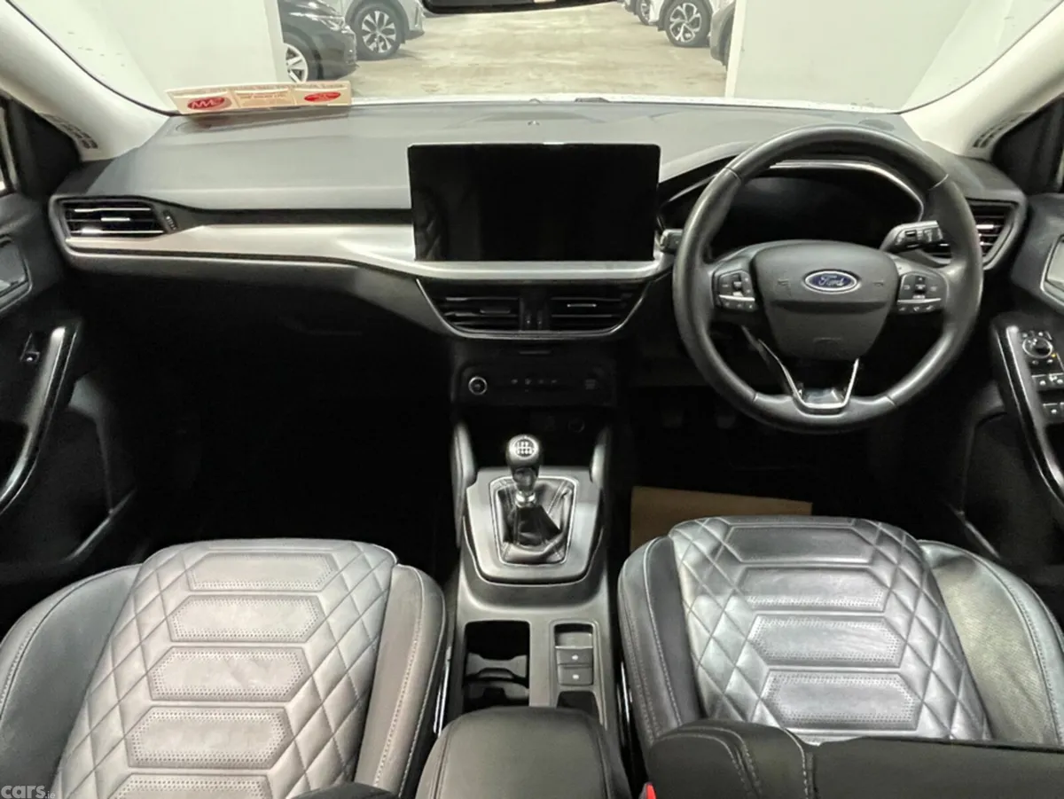 Ford Focus Hatchback, Petrol, 2024, White