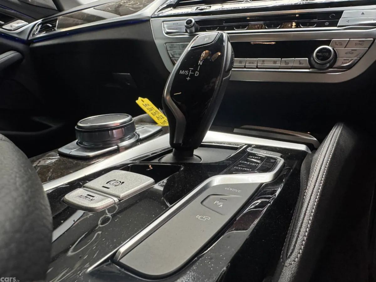 BMW 5-Series Saloon, Petrol, 2018, Black
