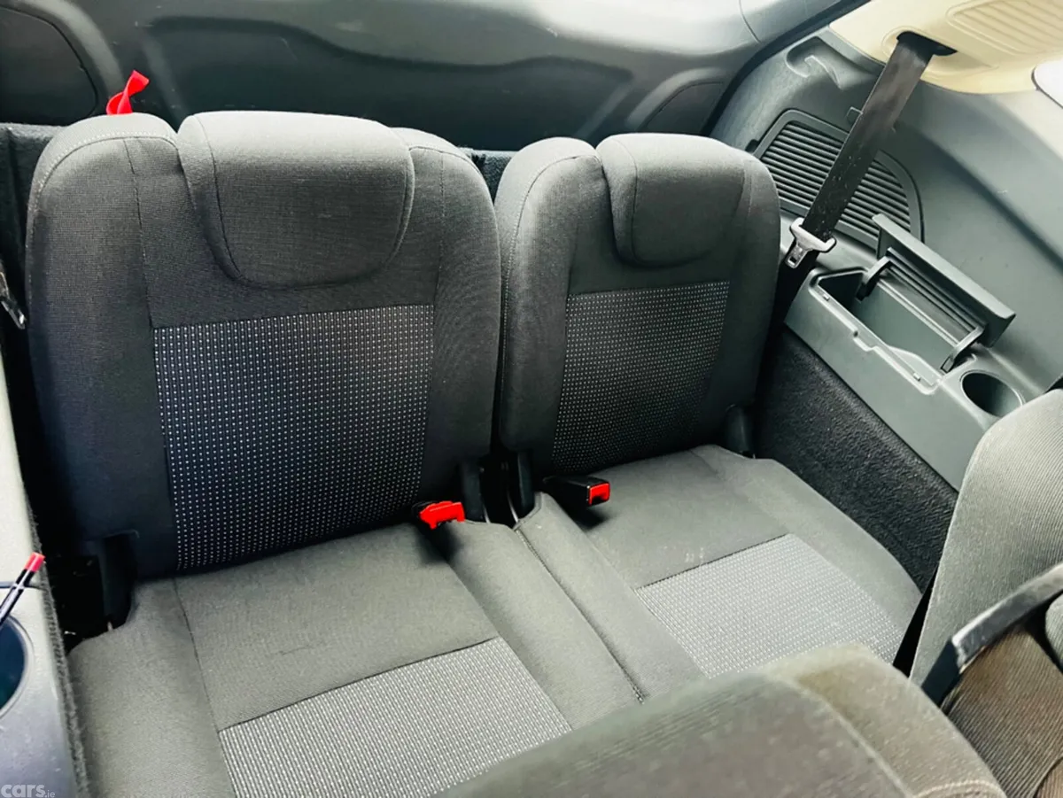 Ford Grand C-Max MPV, Diesel, 2014, Black