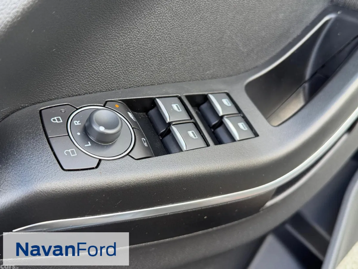 Ford Puma SUV, Petrol Hybrid, 2023, Silver