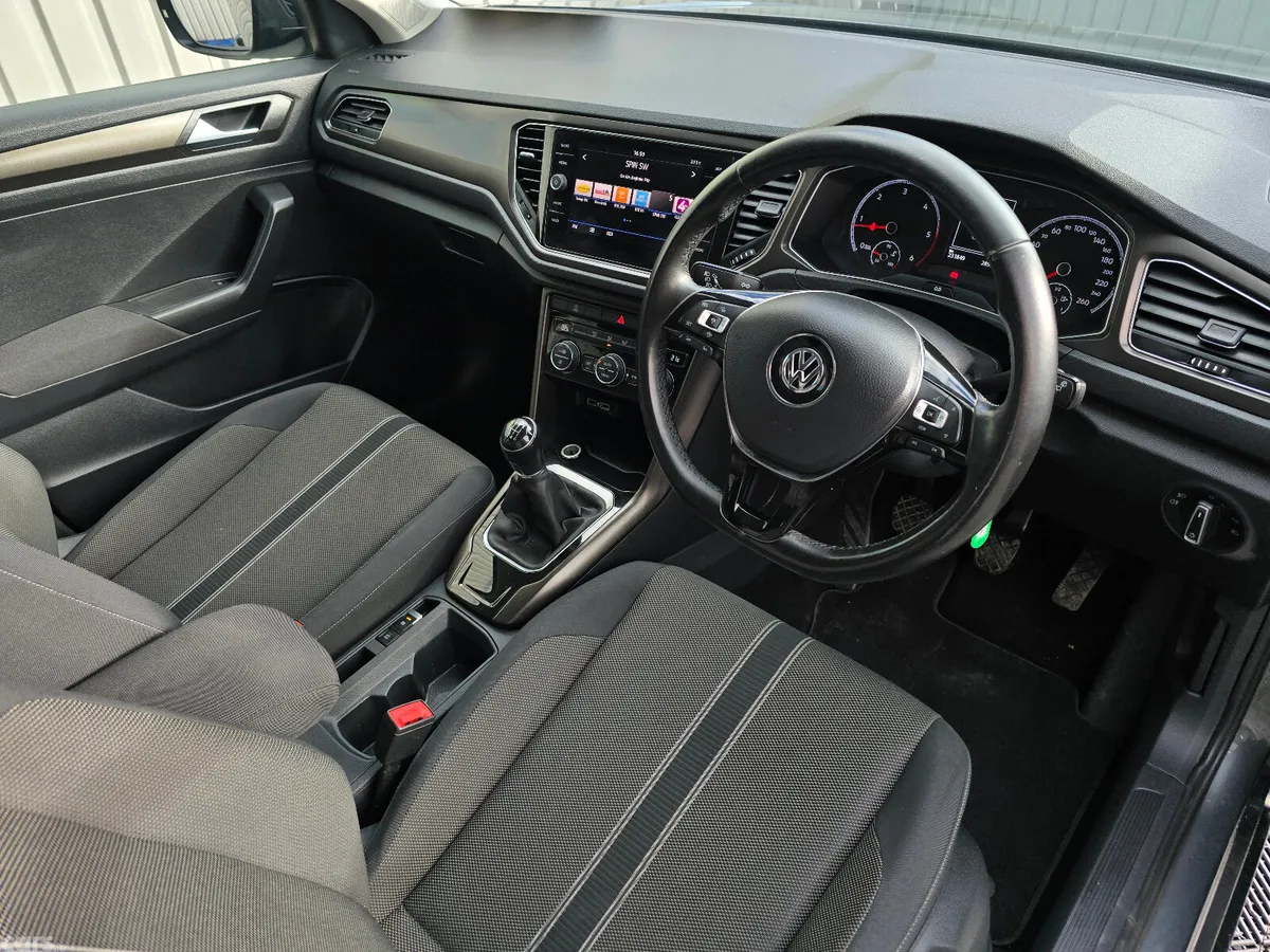 Volkswagen T-Roc SUV, Diesel, 2019, Grey