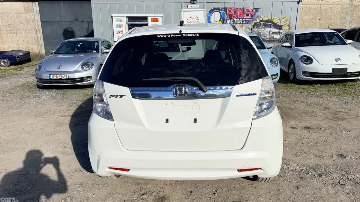 Honda Fit Hatchback, Petrol Hybrid, 2013, White