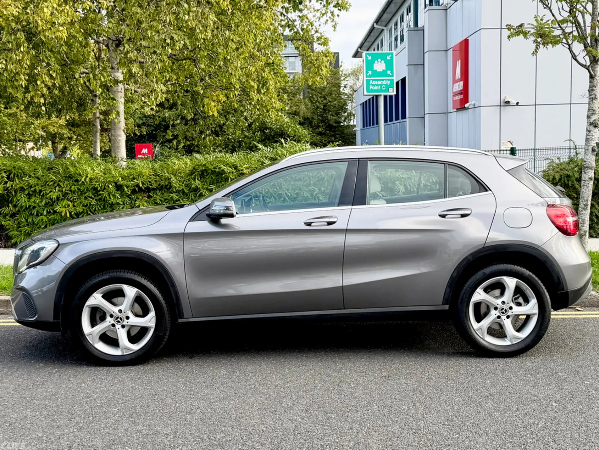 Mercedes-Benz GLA SUV, Petrol, 2019, Grey