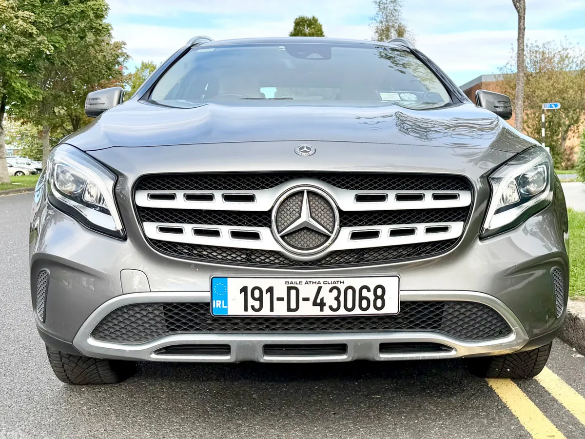 Mercedes-Benz GLA SUV, Petrol, 2019, Grey
