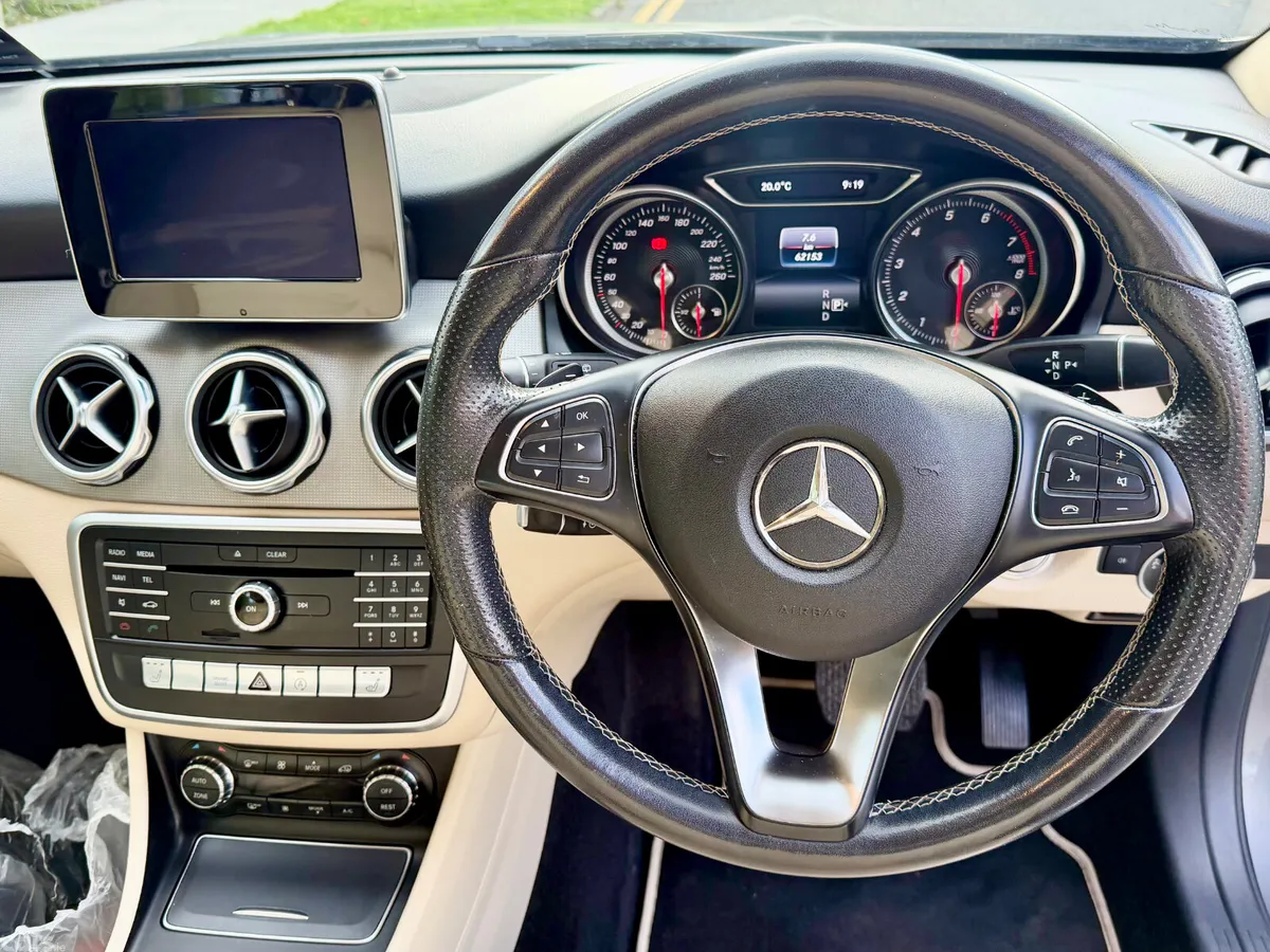 Mercedes-Benz GLA SUV, Petrol, 2019, Grey