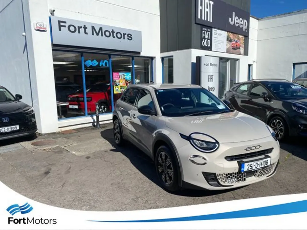 Fiat 600 Hatchback, Petrol, 2025, Grey