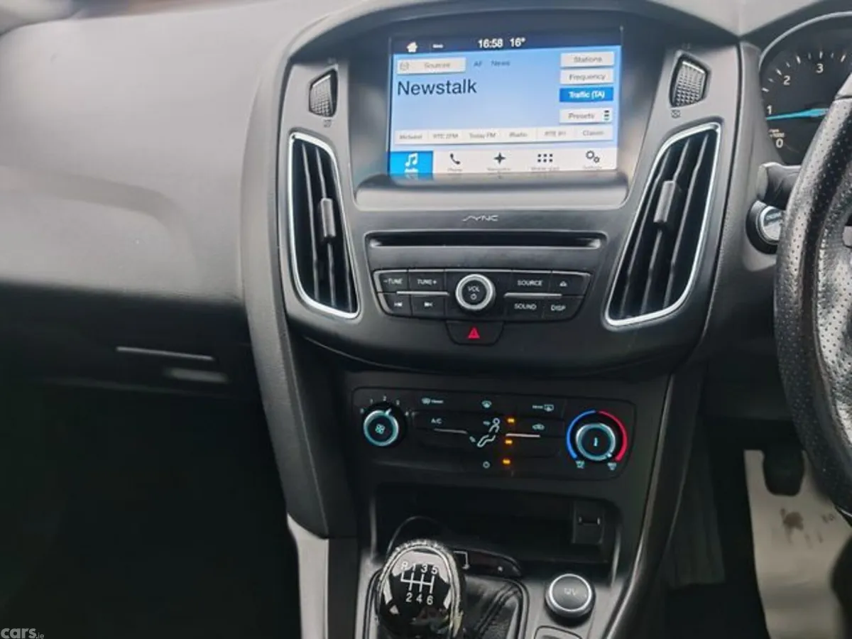 Ford Focus Hatchback, Diesel, 2018, Blue