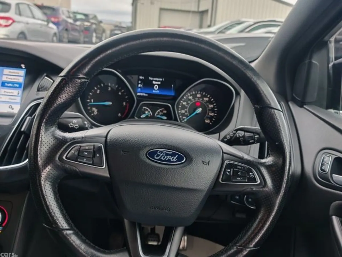 Ford Focus Hatchback, Diesel, 2018, Blue