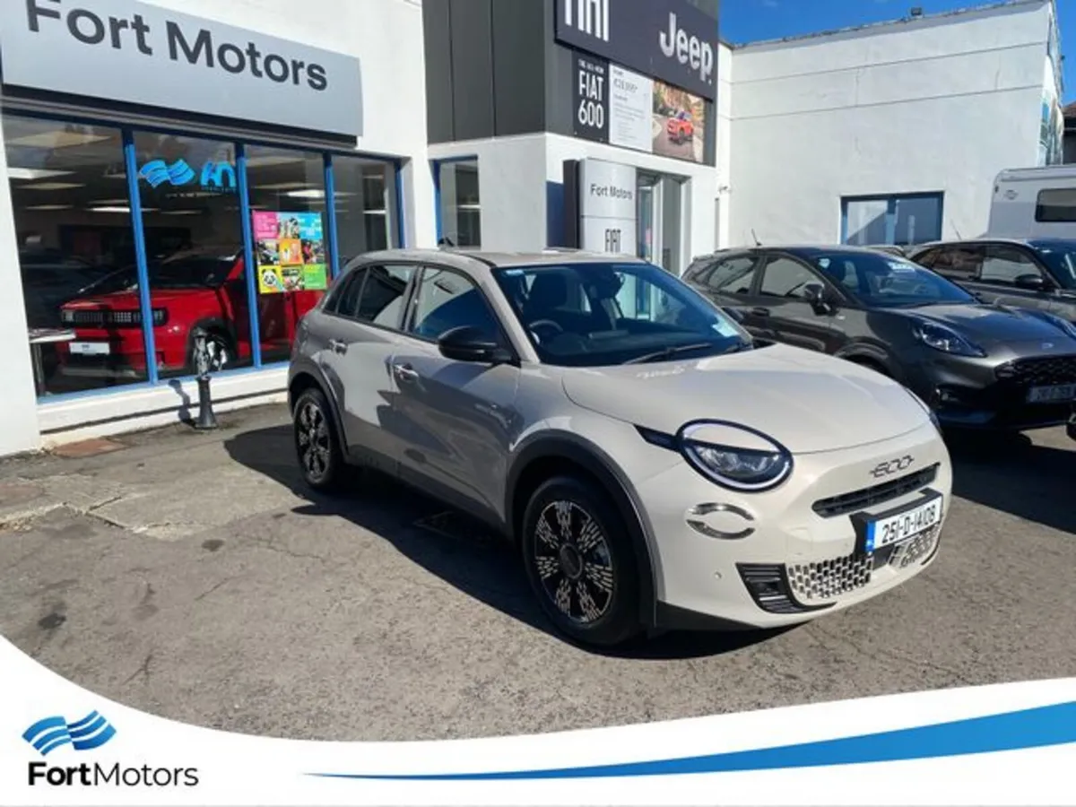 Fiat 600 Hatchback, Petrol, 2025, Grey