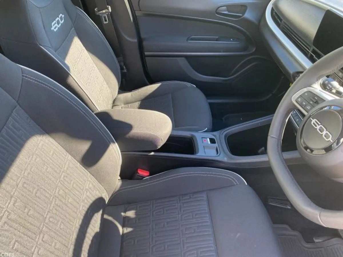 Fiat 600 Hatchback, Petrol, 2025, Grey