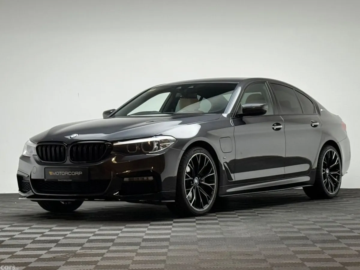 BMW 5-Series Saloon, Petrol Plug-in Hybrid, 2018, Grey