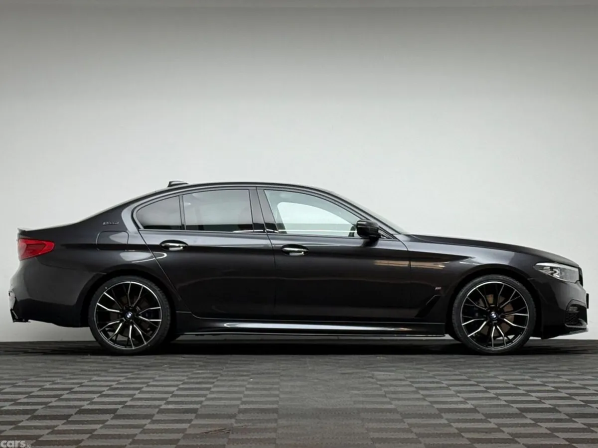 BMW 5-Series Saloon, Petrol Plug-in Hybrid, 2018, Grey