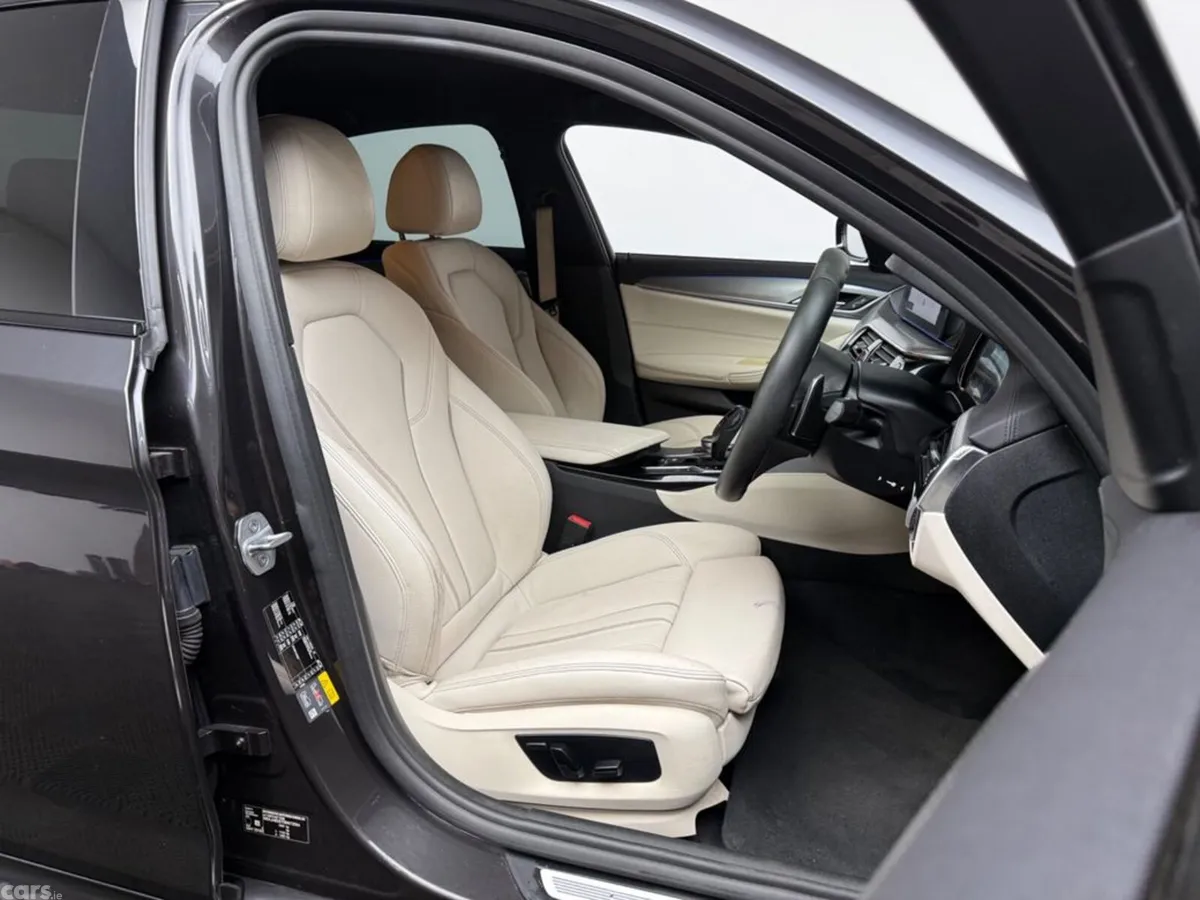 BMW 5-Series Saloon, Petrol Plug-in Hybrid, 2018, Grey