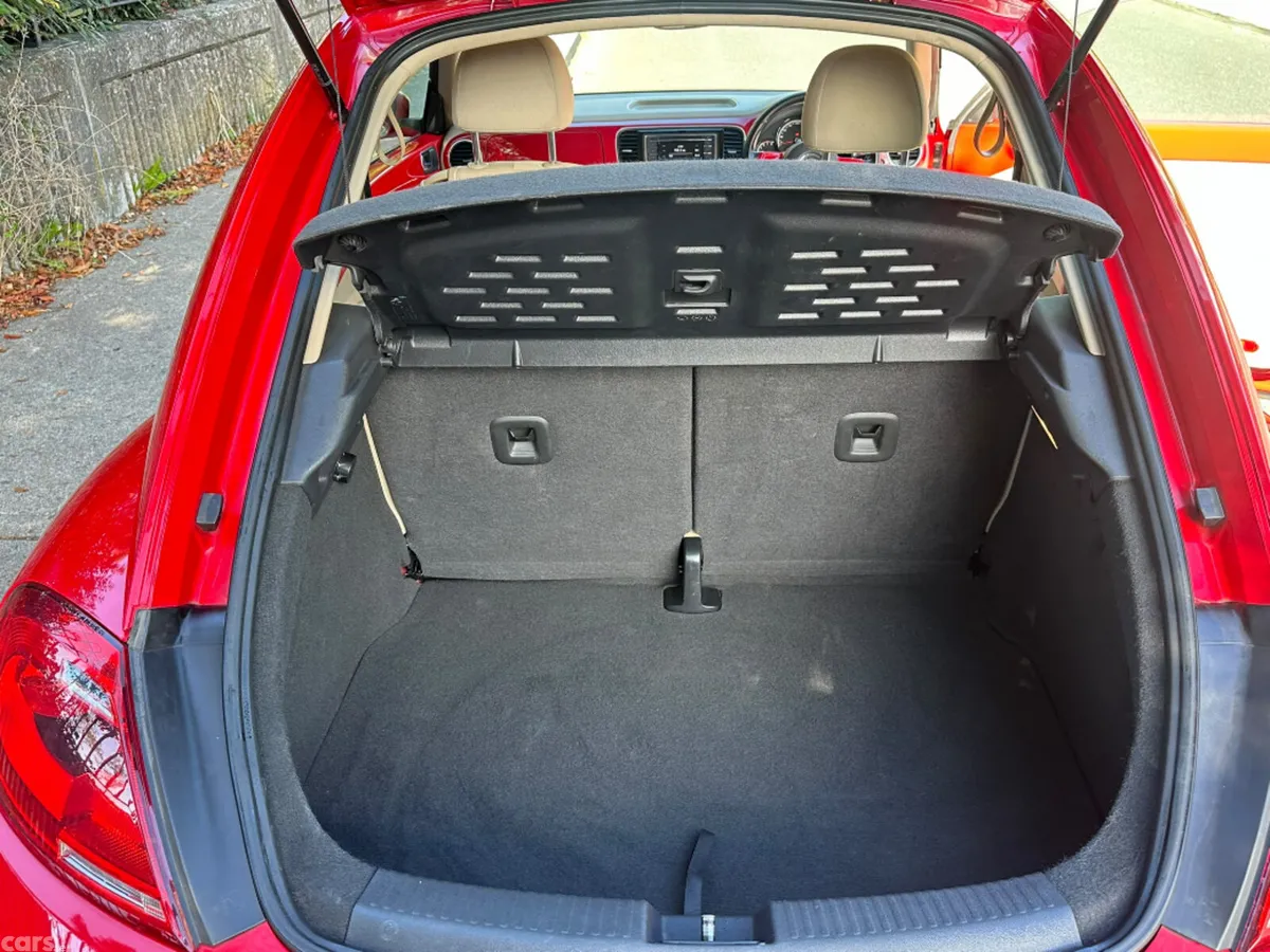 Volkswagen Beetle Hatchback, Petrol, 2013, Red