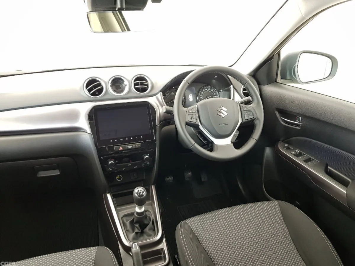 Suzuki Vitara SUV, Petrol Hybrid, 2027, Beige