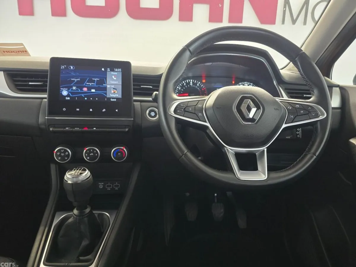 Renault Captur Hatchback, Petrol, 2022, Orange