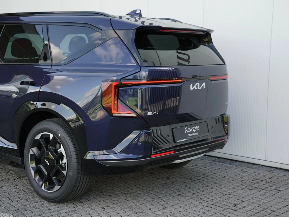Kia EV5 SUV, Electric, 2027, Blue