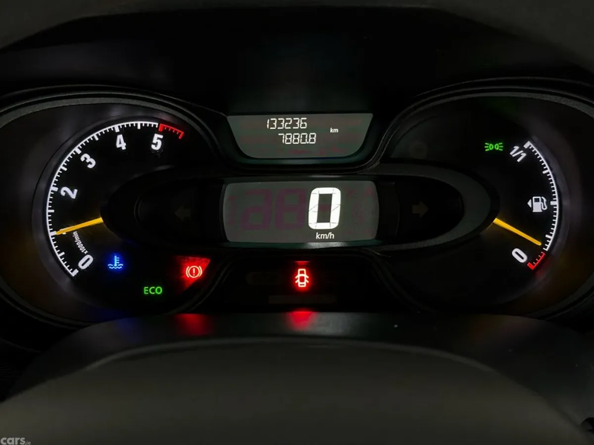 Opel Vivaro Minibus, Diesel, 2017, Silver
