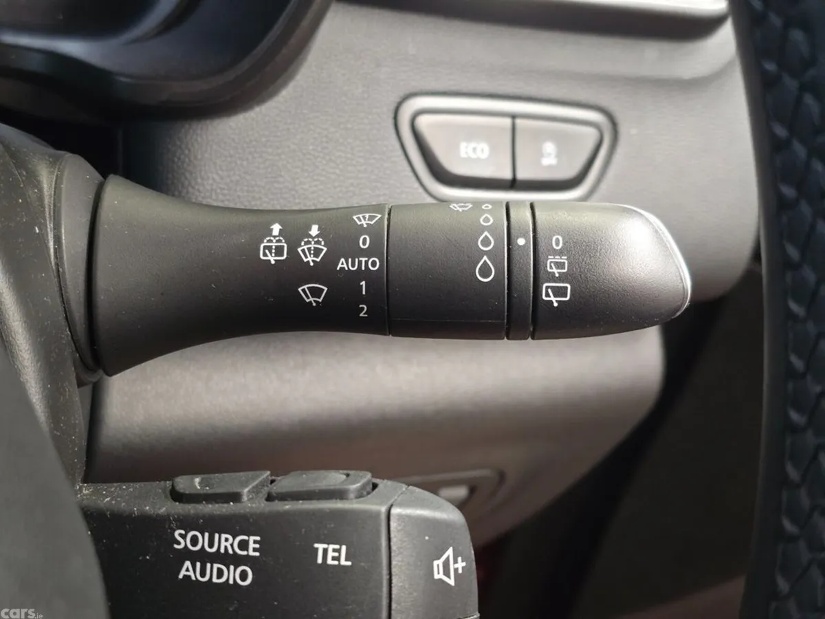 Renault Kadjar SUV, Petrol, 2022, Red