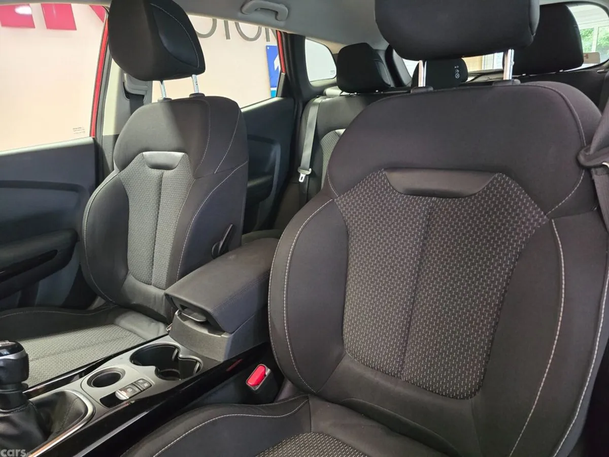 Renault Kadjar SUV, Petrol, 2022, Red
