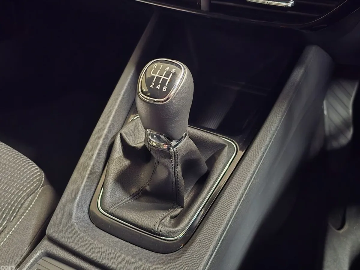 Skoda Octavia Saloon, Diesel, 2024, Silver