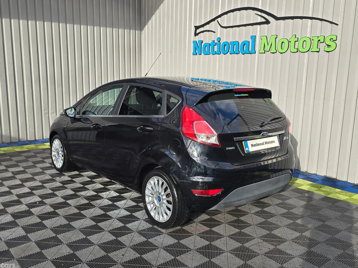 Ford Fiesta Hatchback, Petrol, 2014, Black