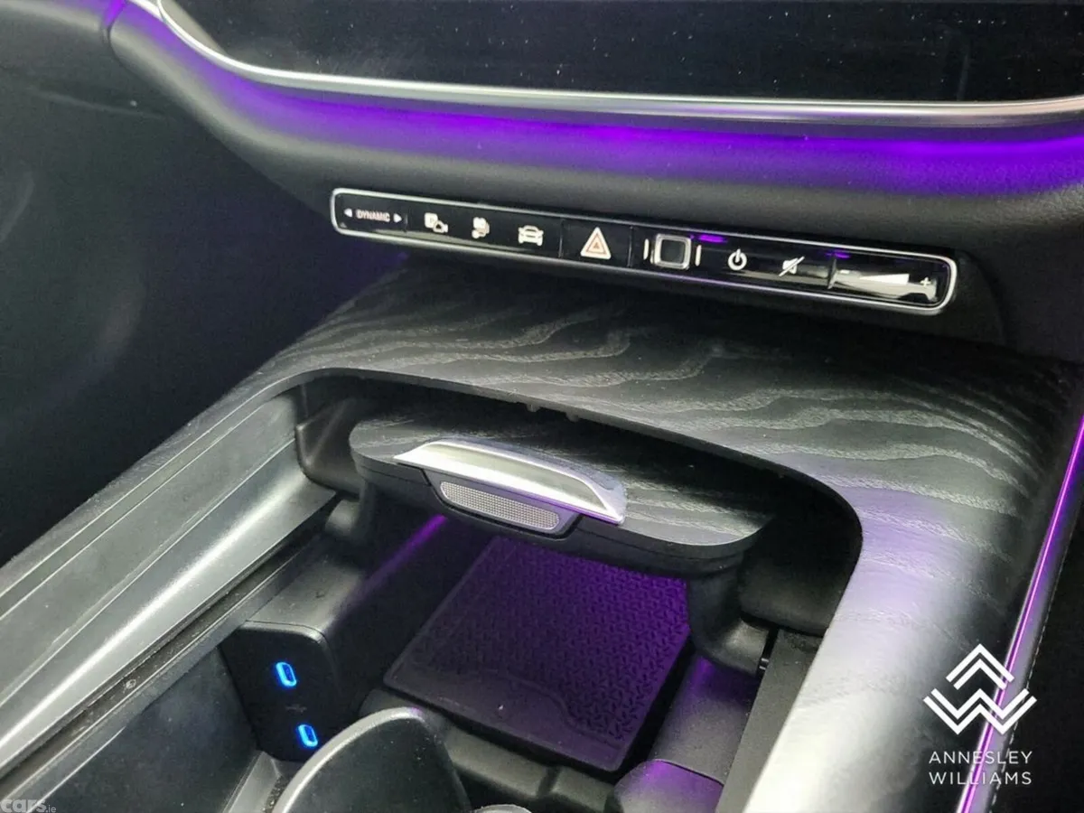 Mercedes-Benz E-Class Saloon, Petrol Plug-in Hybrid, 2025, Blue